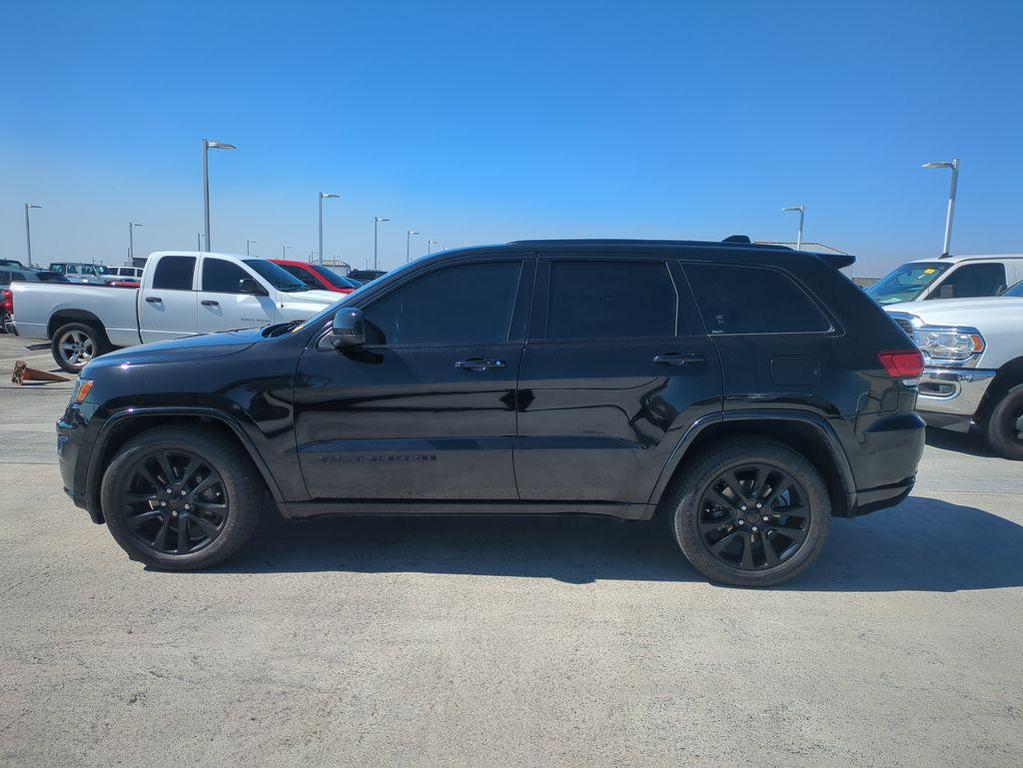 used 2018 Jeep Grand Cherokee car, priced at $11,154