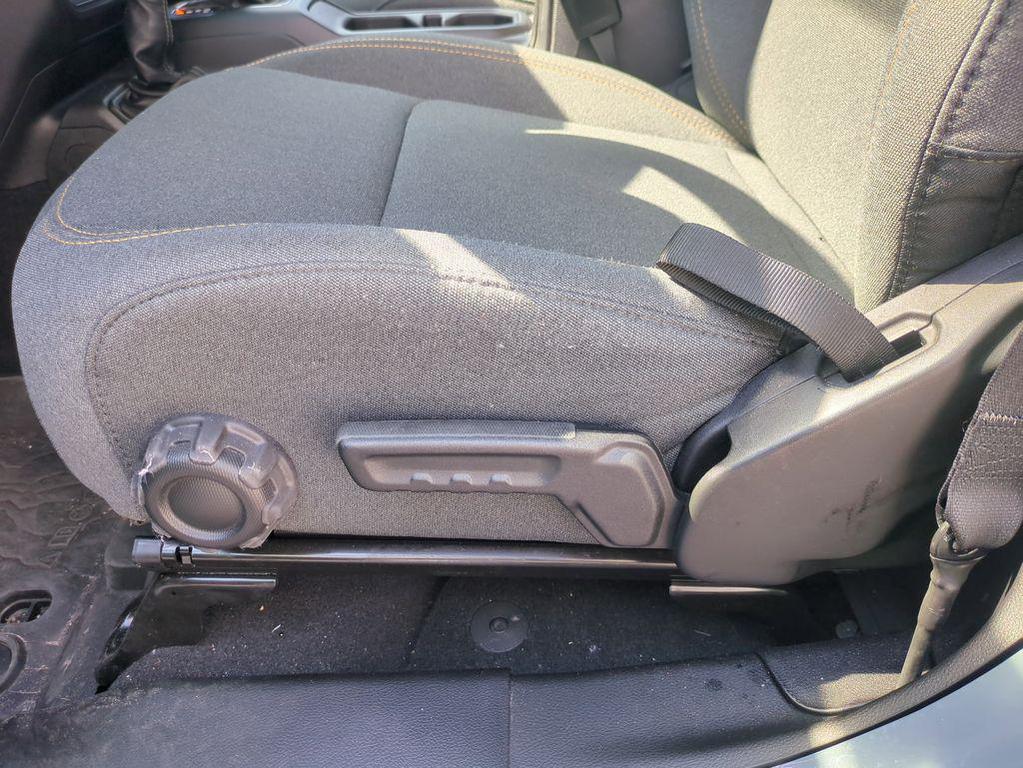 new 2025 Jeep Gladiator car, priced at $43,300