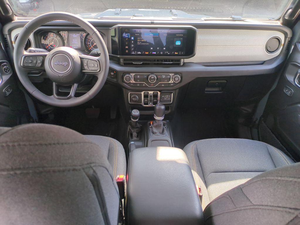 new 2025 Jeep Gladiator car, priced at $43,300