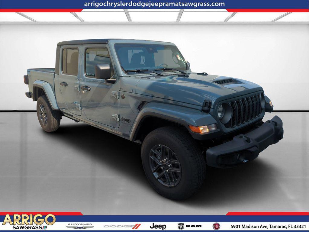 new 2025 Jeep Gladiator car, priced at $43,300