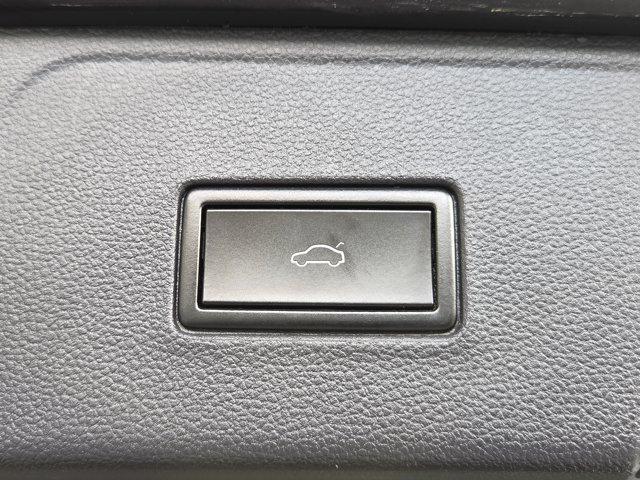 used 2021 Volkswagen Atlas car, priced at $21,550