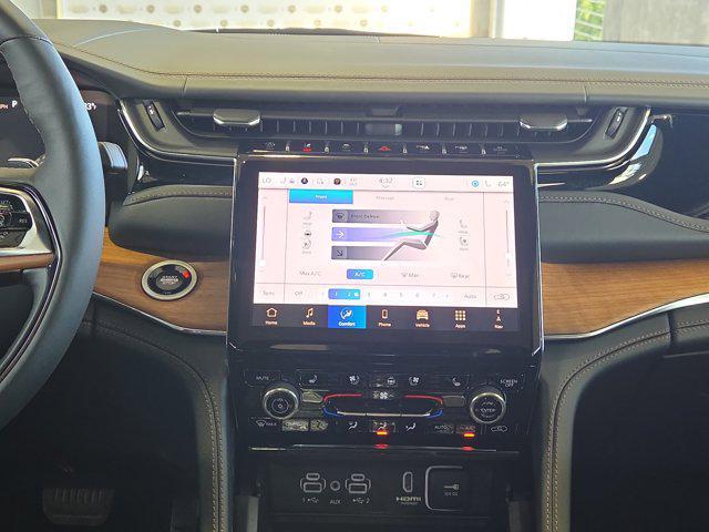 new 2025 Jeep Grand Cherokee L car