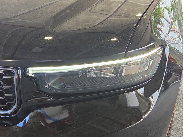 new 2025 Jeep Grand Cherokee L car