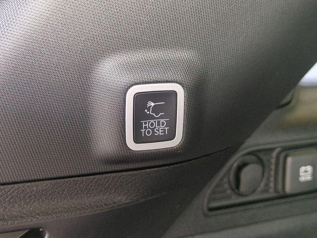 new 2025 Jeep Grand Cherokee car, priced at $29,407