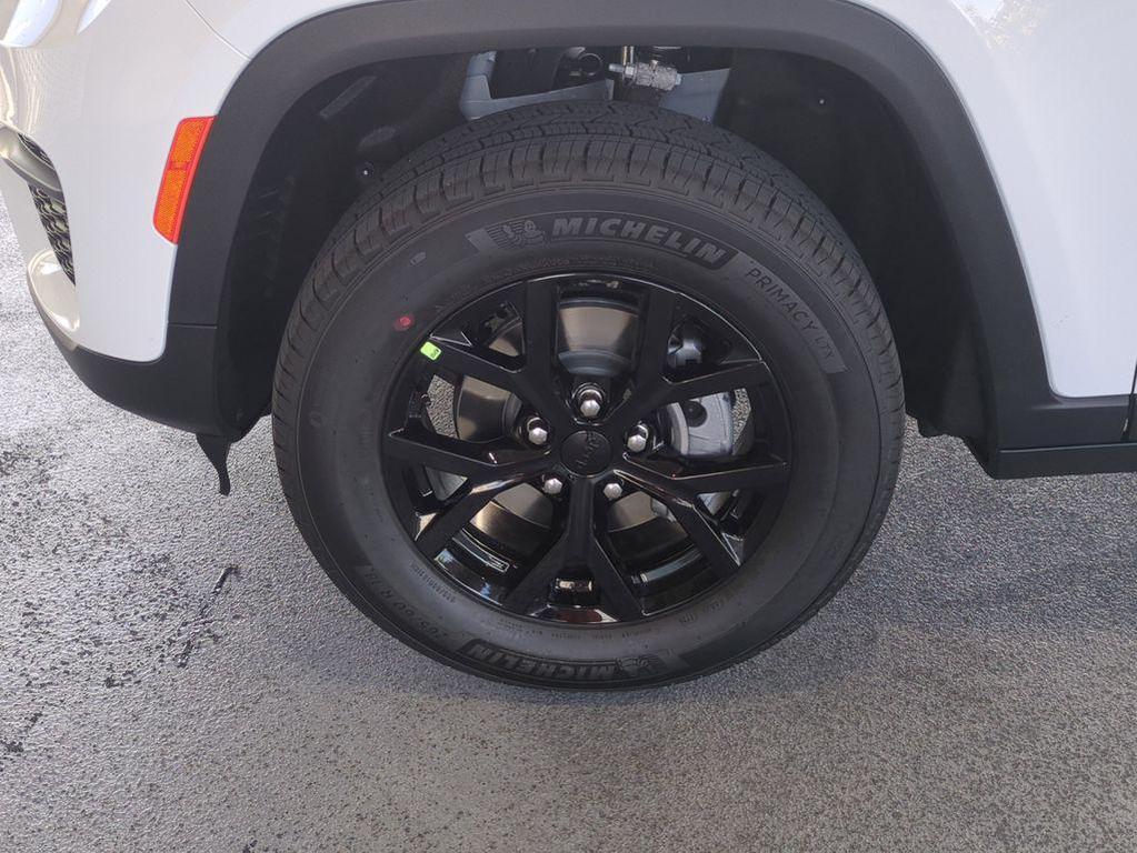 new 2025 Jeep Grand Cherokee car, priced at $29,407