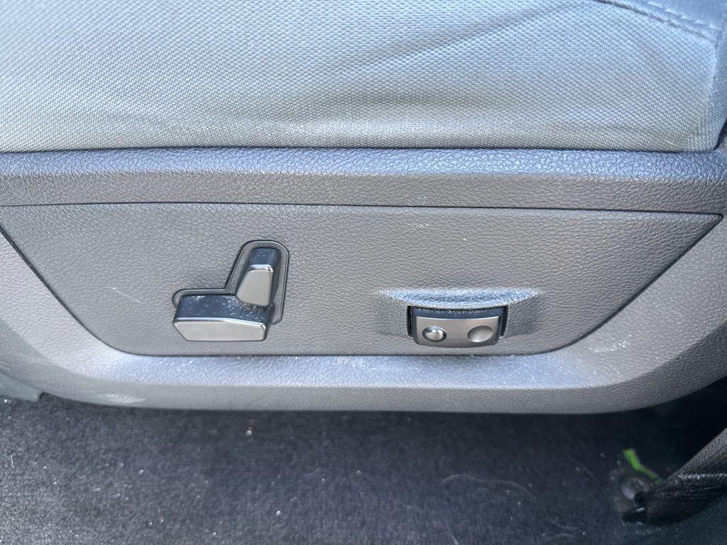 used 2015 Ram 1500 car, priced at $17,199