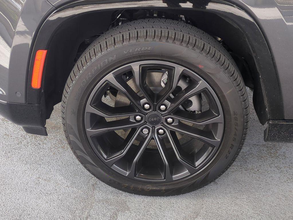 new 2026 Jeep Grand Wagoneer L car, priced at $102,100