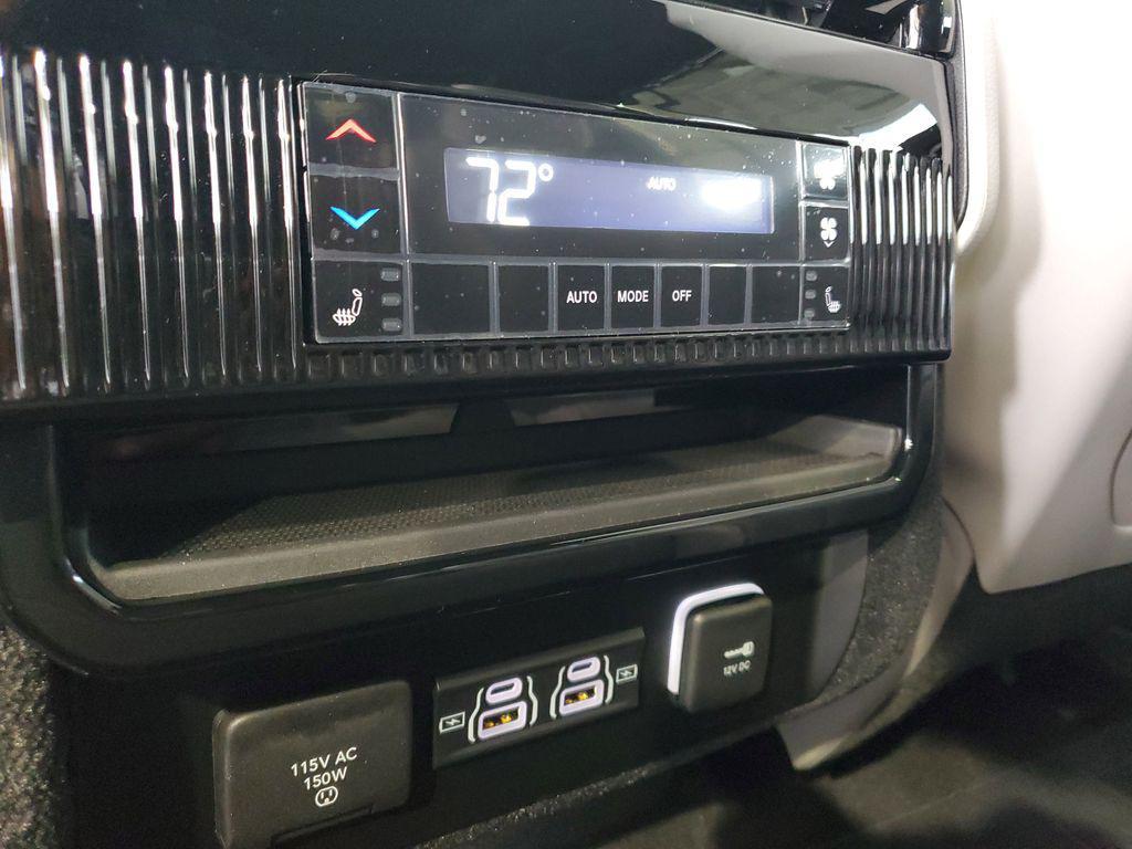 new 2026 Jeep Grand Wagoneer L car, priced at $83,170
