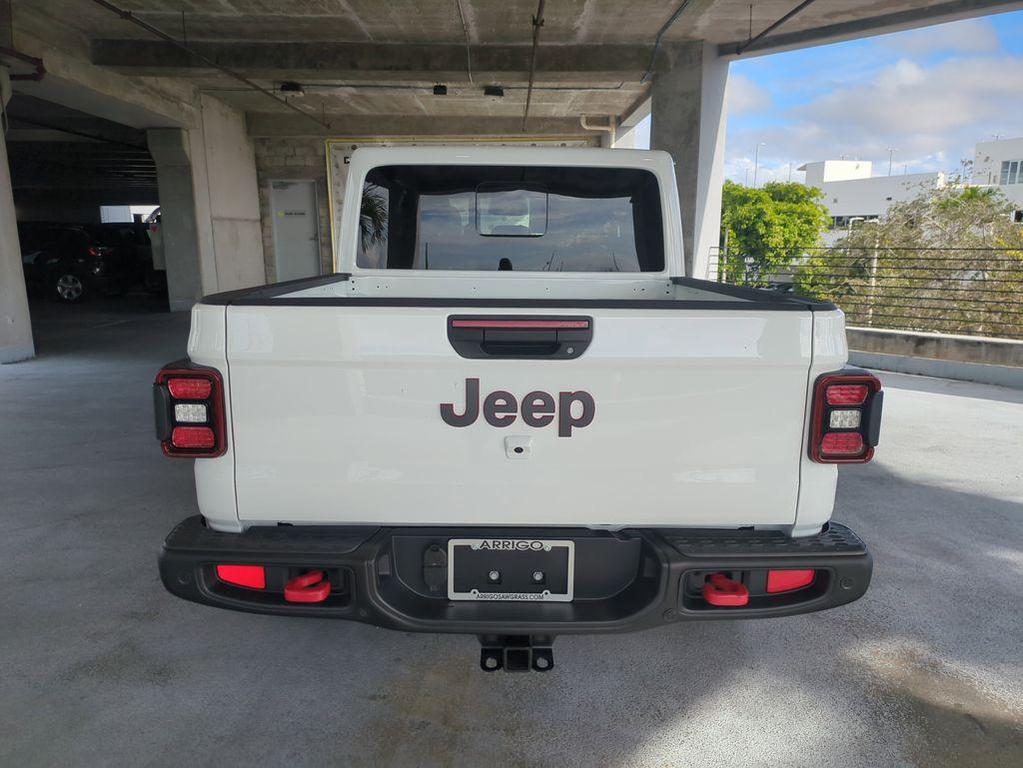 new 2026 Jeep Gladiator car, priced at $53,698