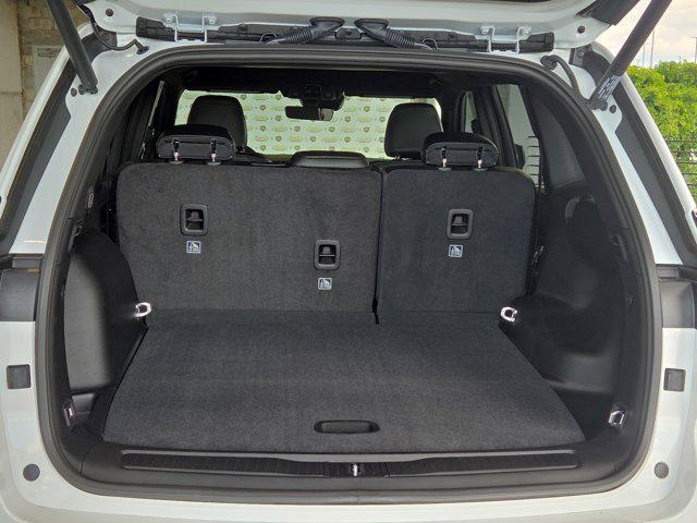 new 2025 Jeep Grand Cherokee car