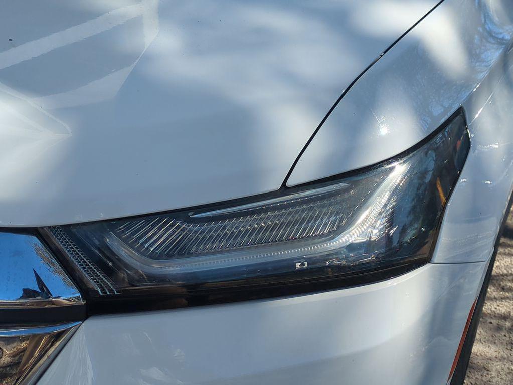 used 2022 Chevrolet Traverse car, priced at $24,338