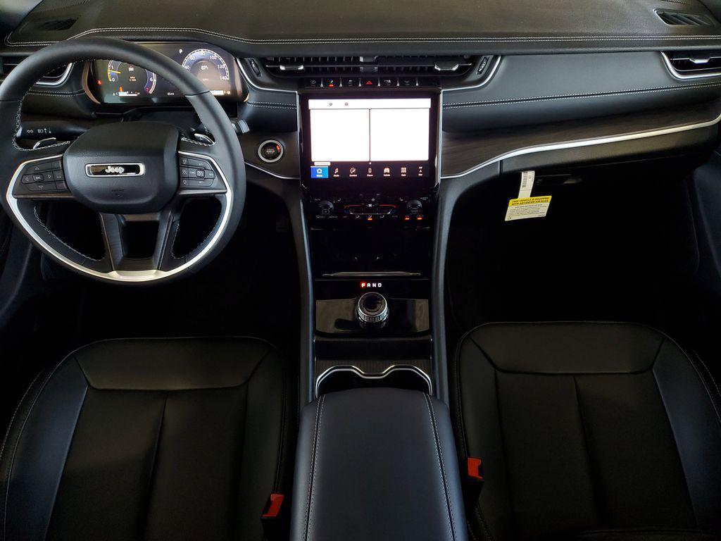 used 2025 Jeep Grand Cherokee car, priced at $42,555