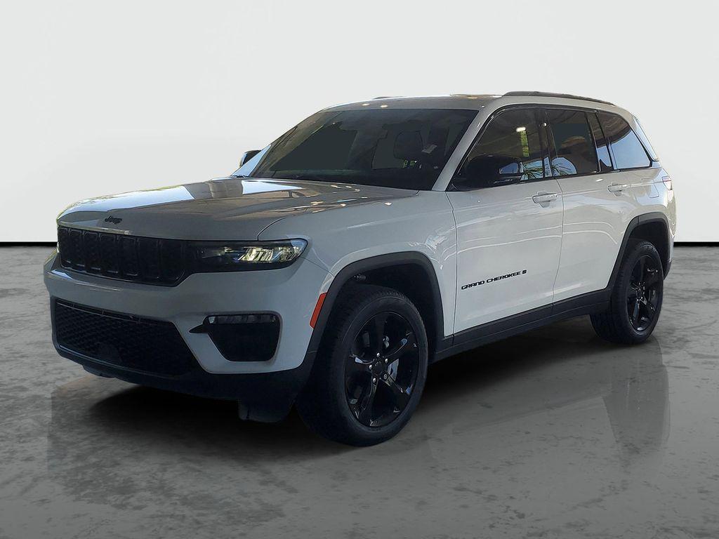 used 2025 Jeep Grand Cherokee car, priced at $42,555