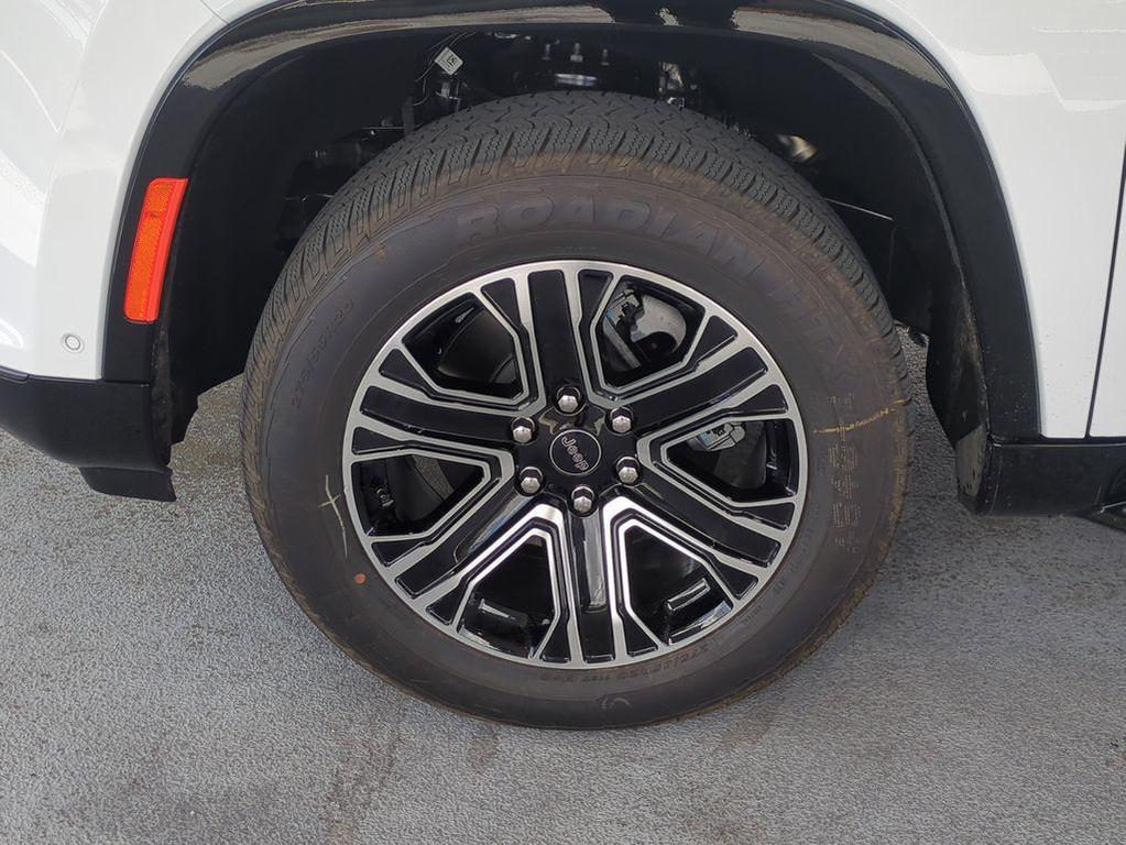 new 2026 Jeep Grand Wagoneer car, priced at $62,298