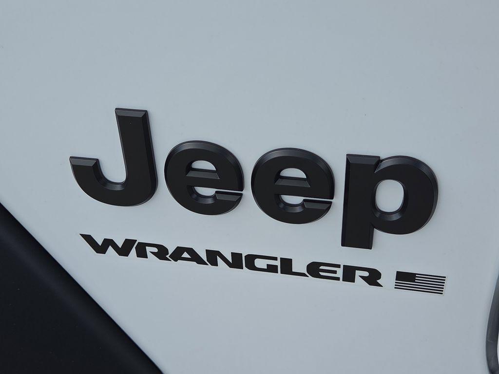 new 2026 Jeep Wrangler car, priced at $33,179