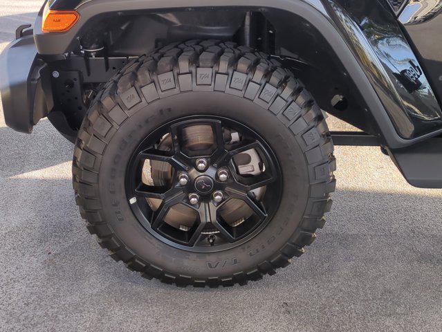 new 2025 Jeep Gladiator car