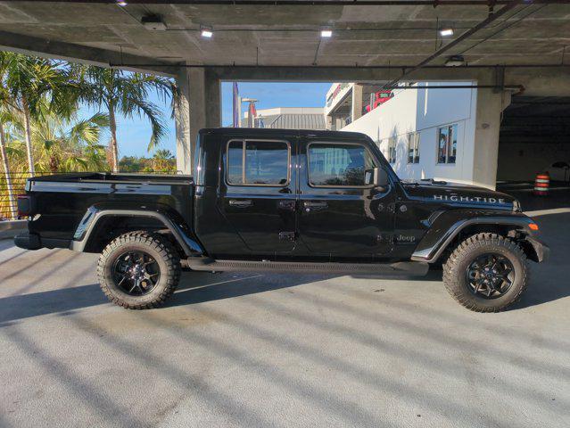 new 2025 Jeep Gladiator car