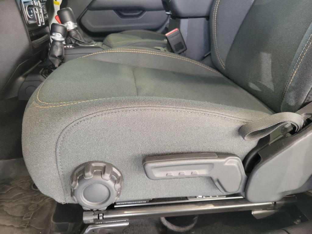new 2025 Jeep Wrangler car, priced at $45,941