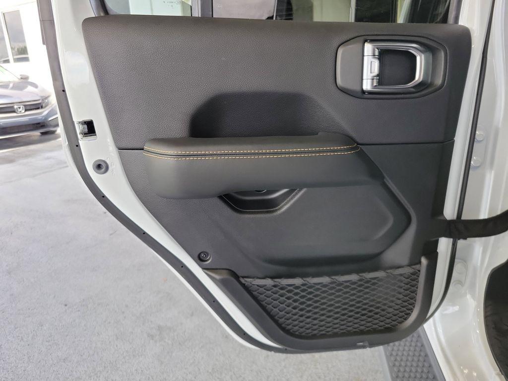 new 2025 Jeep Wrangler car, priced at $45,941