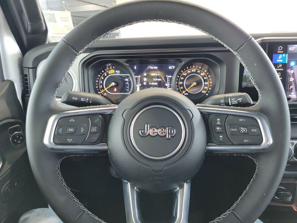 new 2025 Jeep Wrangler car, priced at $45,941