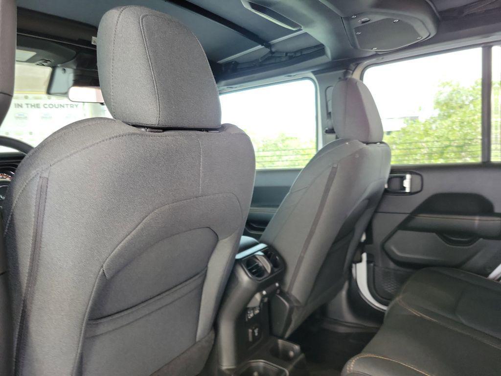 new 2025 Jeep Wrangler car, priced at $45,941