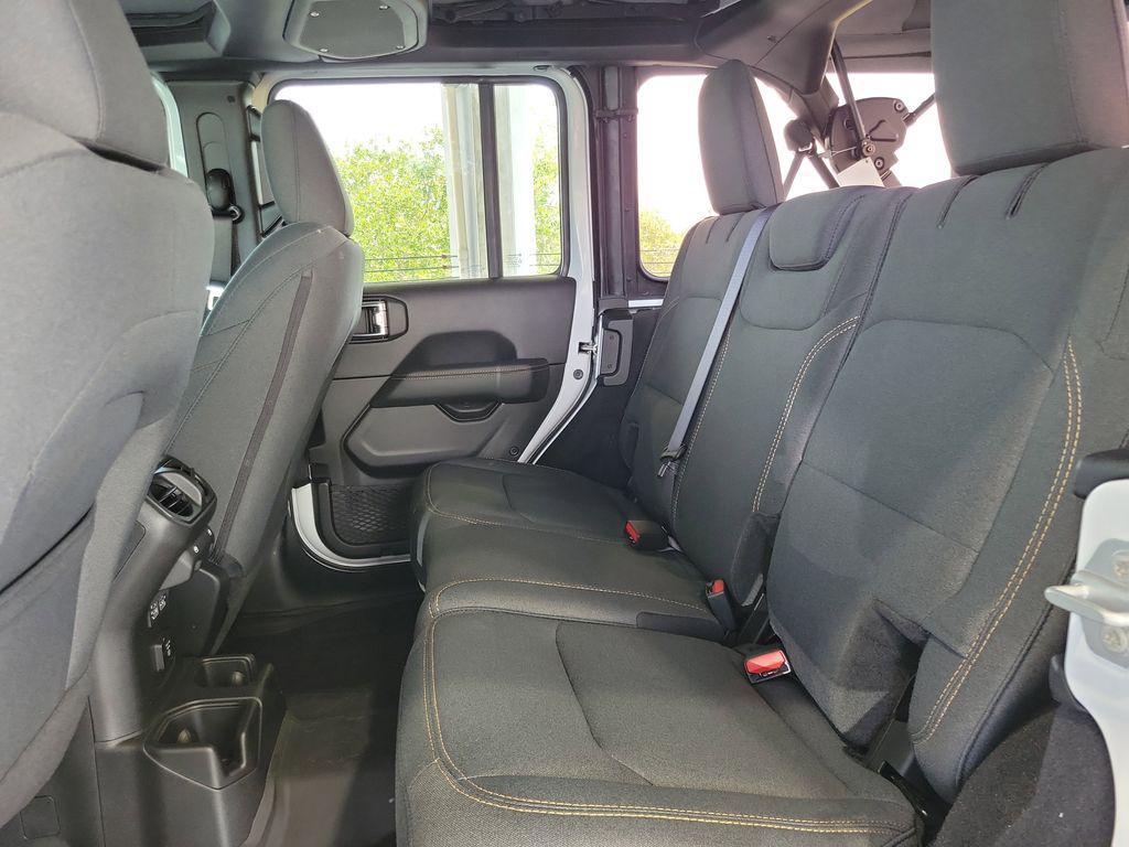 new 2025 Jeep Wrangler car, priced at $45,941