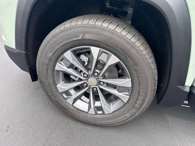 new 2026 Chevrolet Equinox car, priced at $33,195