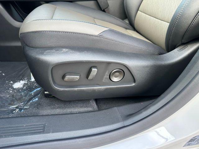 new 2026 Chevrolet Equinox car, priced at $35,170