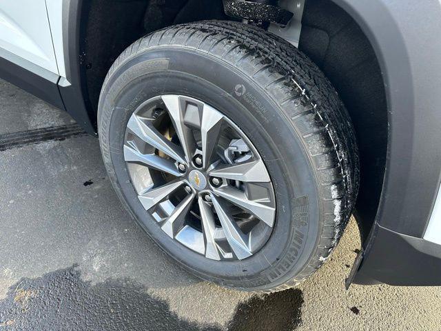 new 2026 Chevrolet Equinox car, priced at $35,170