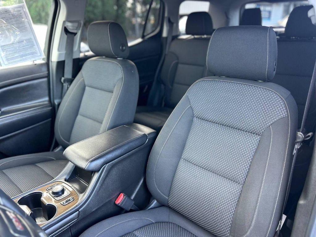 used 2022 GMC Acadia car, priced at $19,999