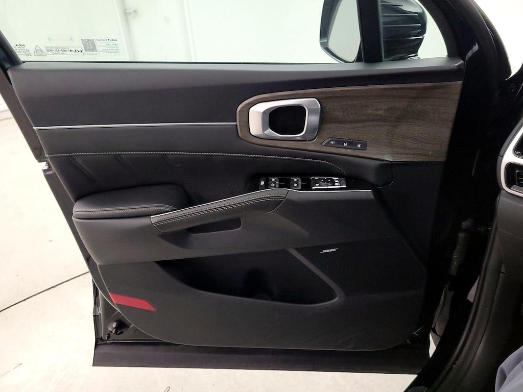 used 2022 Kia Sorento car, priced at $31,998