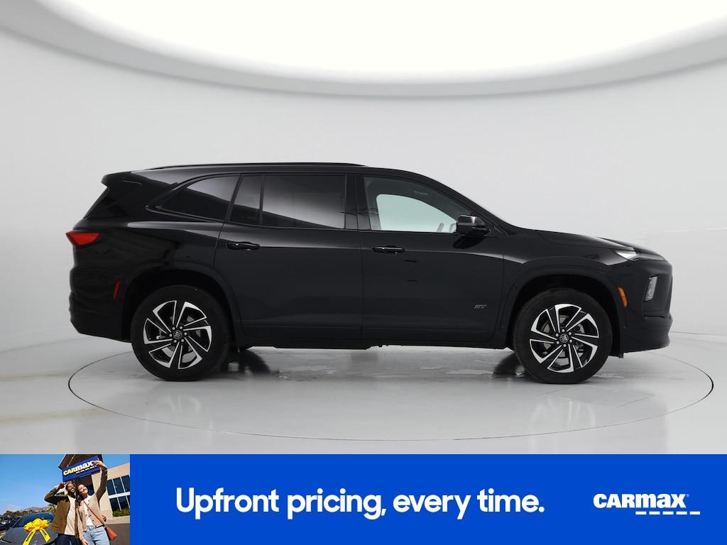 used 2025 Buick Enclave car, priced at $40,998