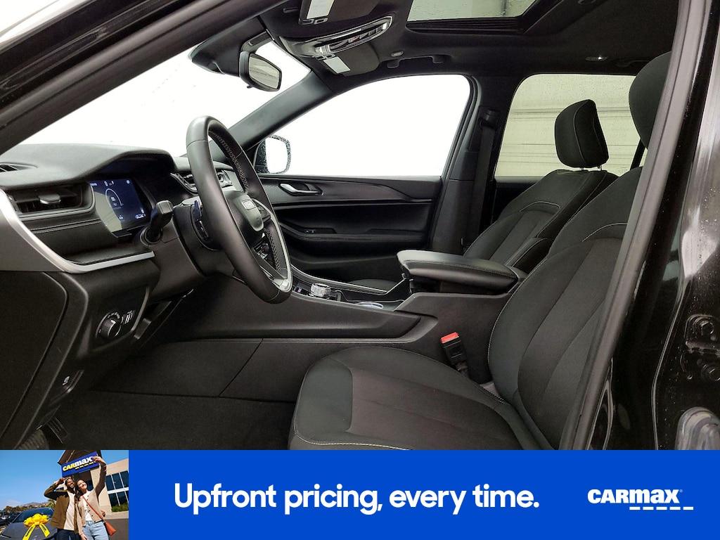 used 2024 Jeep Grand Cherokee car, priced at $29,998