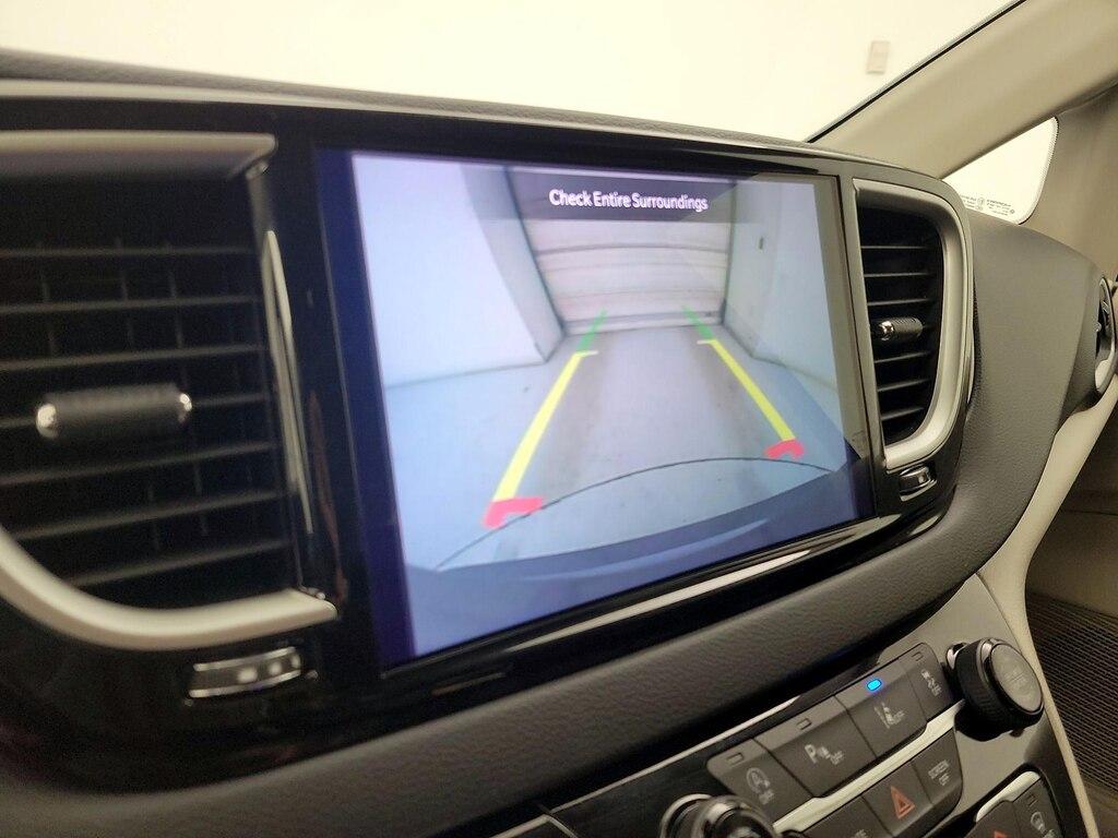 used 2023 Chrysler Pacifica car, priced at $25,998