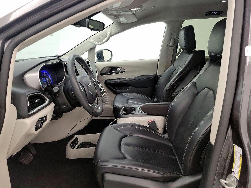 used 2023 Chrysler Pacifica car, priced at $25,998