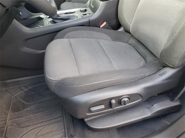 used 2023 Chevrolet Traverse car, priced at $29,656