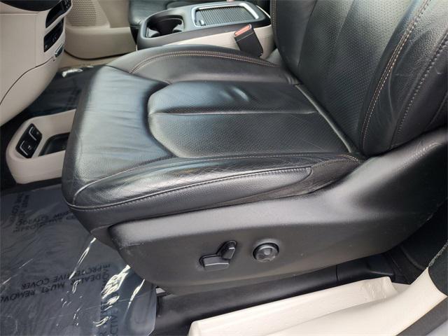 used 2018 Chrysler Pacifica car, priced at $23,904