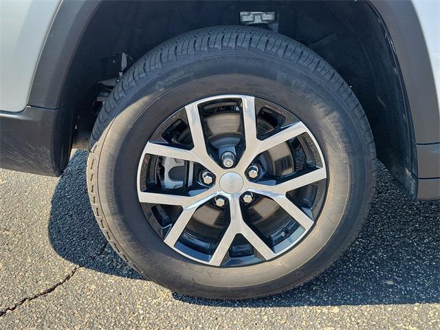 used 2023 Jeep Grand Cherokee L car, priced at $32,962