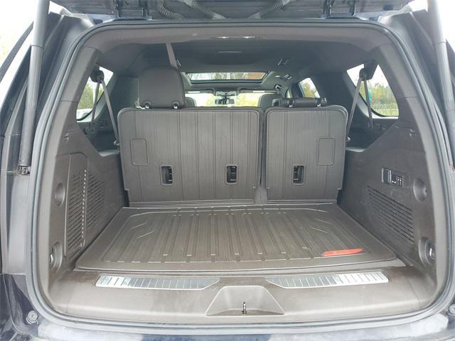 used 2022 GMC Yukon XL car, priced at $51,929