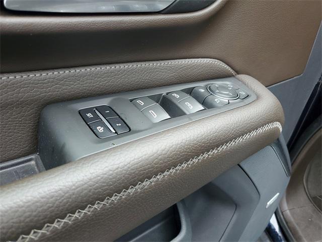 used 2022 GMC Yukon XL car, priced at $51,929