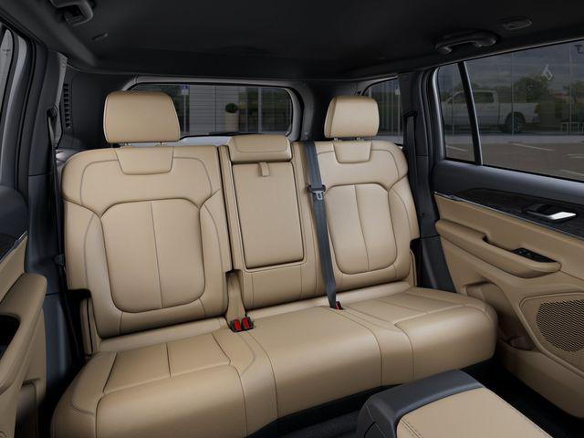 new 2025 Jeep Grand Cherokee car, priced at $44,404