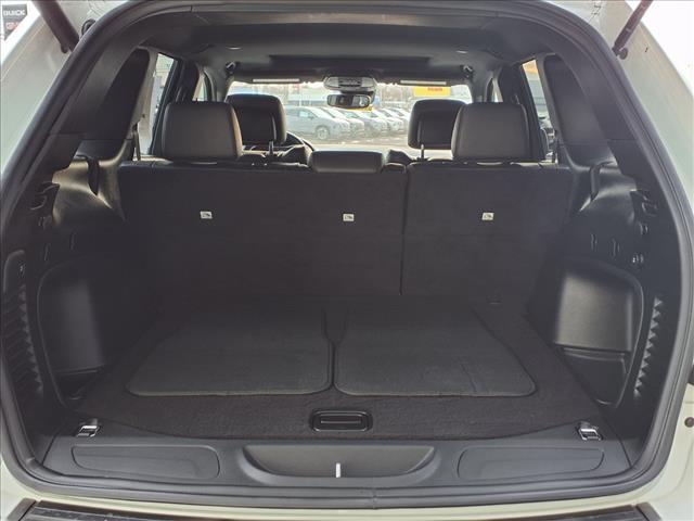 used 2021 Jeep Grand Cherokee car, priced at $23,510