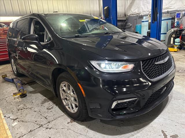 used 2023 Chrysler Pacifica car, priced at $25,640