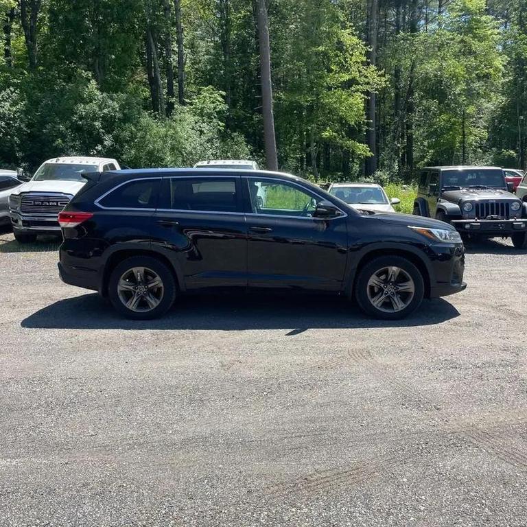 used 2017 Toyota Highlander car, priced at $19,995