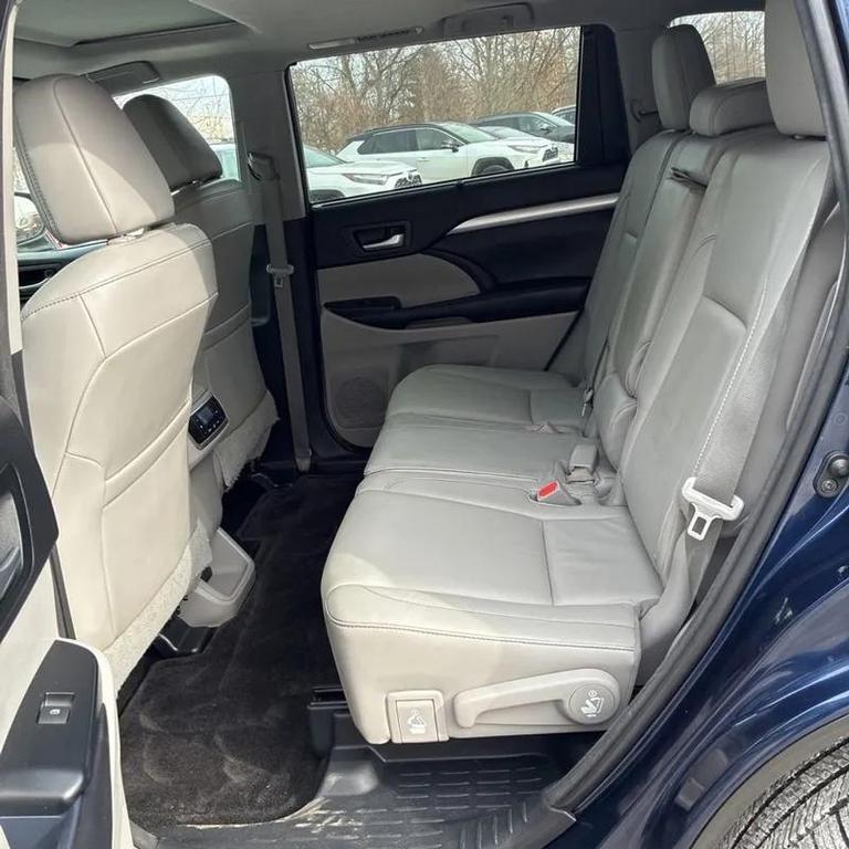 used 2016 Toyota Highlander car, priced at $13,495