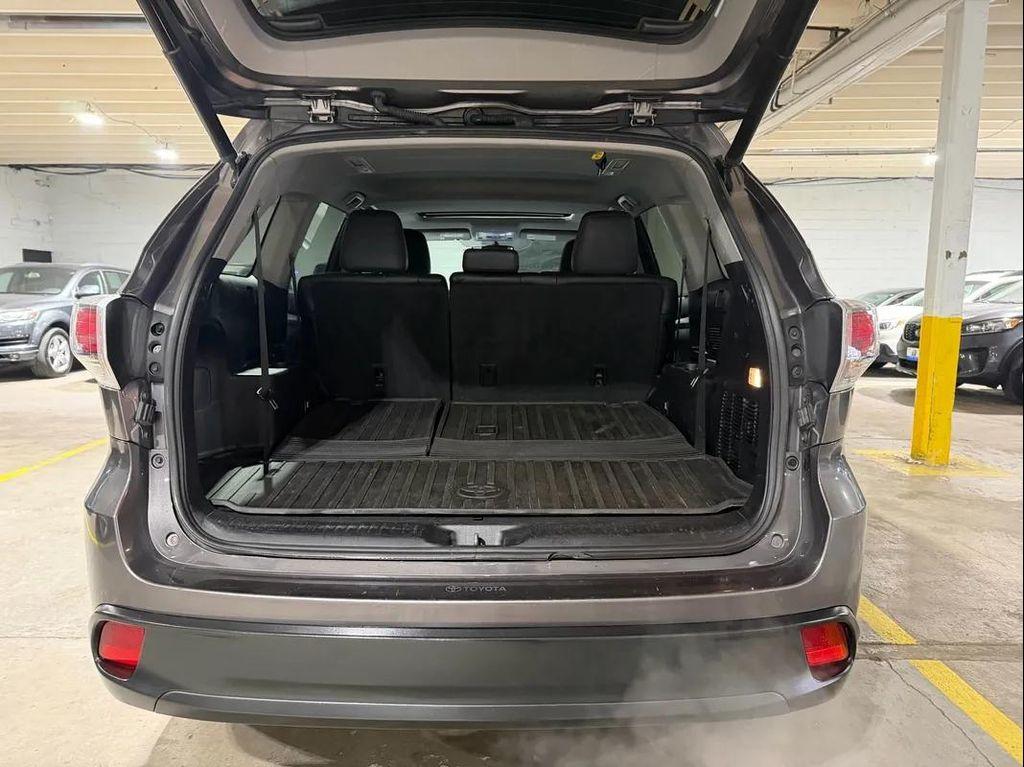 used 2015 Toyota Highlander car, priced at $12,495