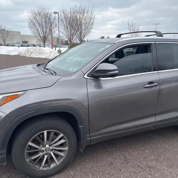 used 2018 Toyota Highlander car, priced at $15,495