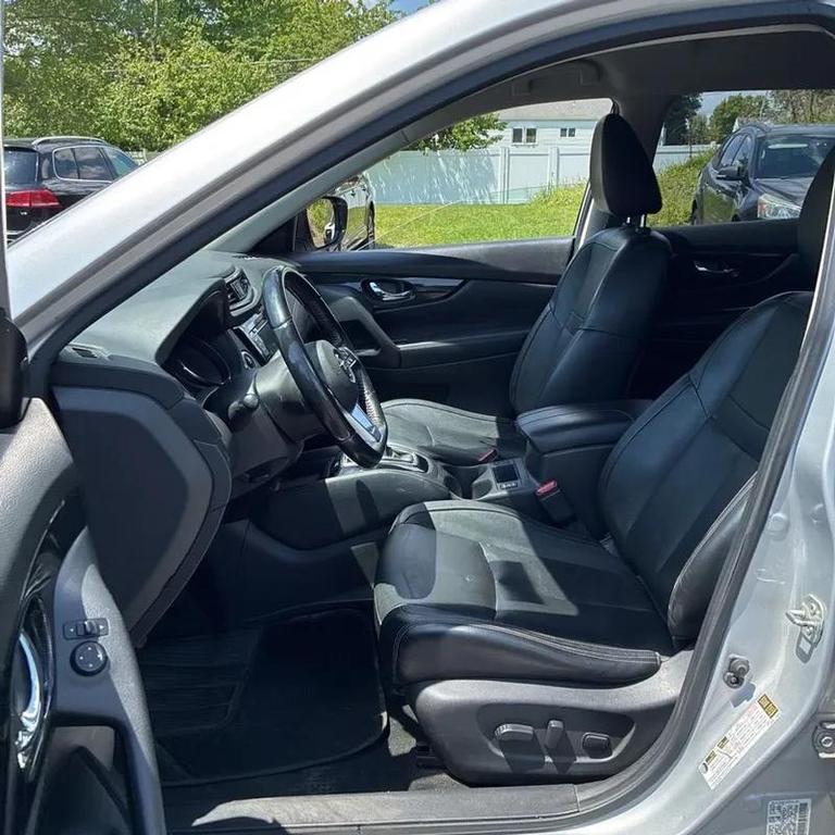 used 2018 Nissan Rogue car