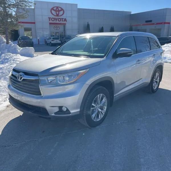 used 2015 Toyota Highlander car, priced at $12,495