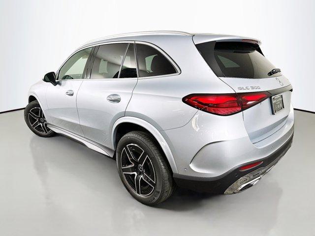 new 2025 Mercedes-Benz GLC 300 car, priced at $58,835